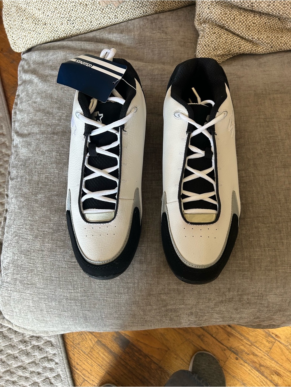 STARTER White and Black Men's Low-Top Athletic Sneakers - Picture 3 of 6